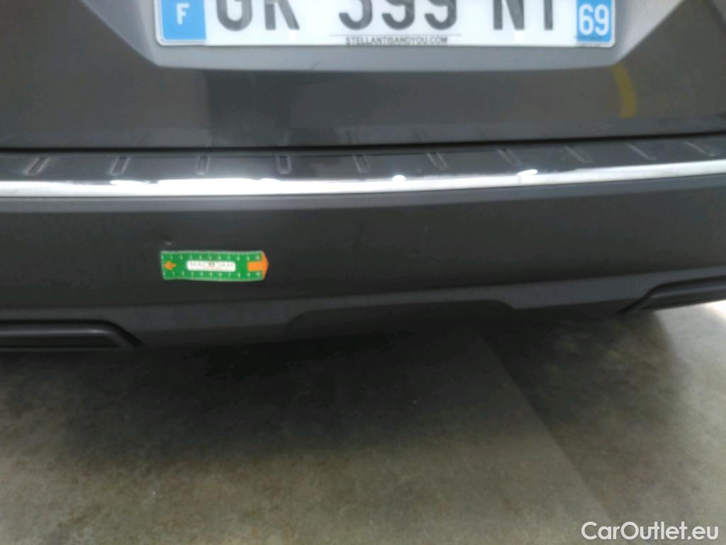  Peugeot  5008  Allure Pack 2.0 HDi 175CV BVA8 7 Sieges E6d #60