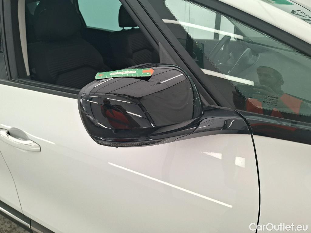  Renault  Grand Scenic RENAULT Grand Scénic / 2016 / 5P / monospace Business TCe 140 - 21 #19