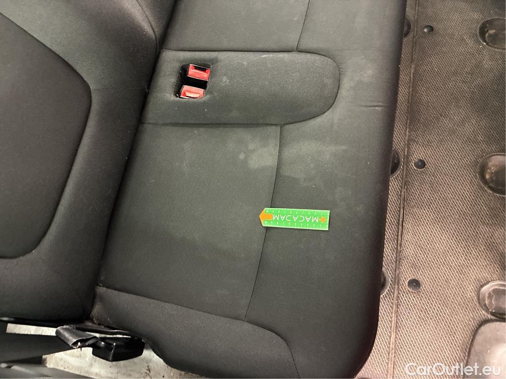 Renault  Trafic  4p Combi Life L1 dCi 95 Stop & Start #34