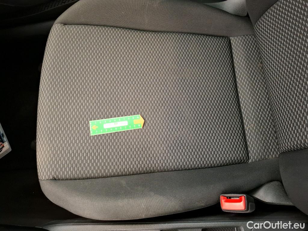  Volkswagen  Polo VOLKSWAGEN  / 2017 / 5P / Berline 1.0 TSI 95 Business #30