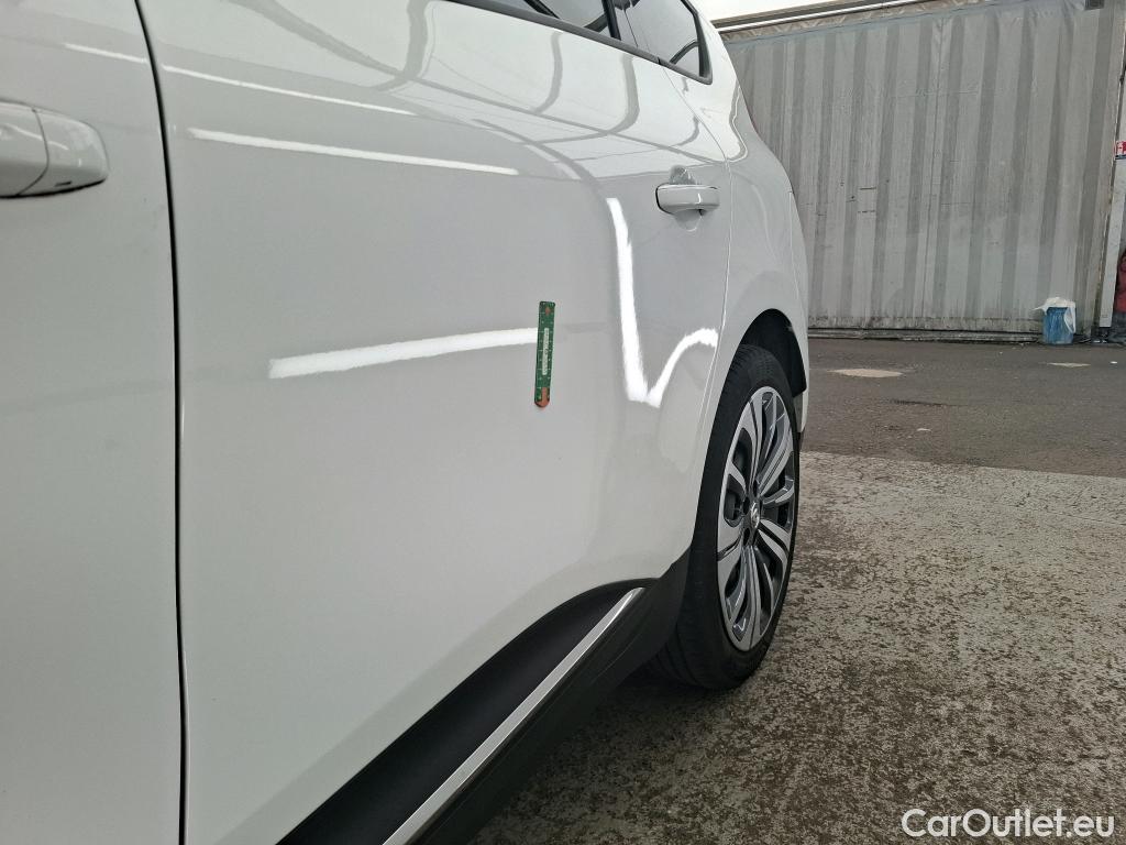  Renault  Grand Scenic RENAULT Grand Scénic / 2016 / 5P / monospace Business TCe 140 - 21 #3
