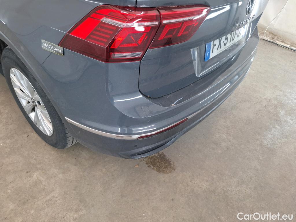  Volkswagen  Tiguan VOLKSWAGEN  / 2020 / 5P / SUV 1.5 TSI 150 DSG7 Life Busines #3