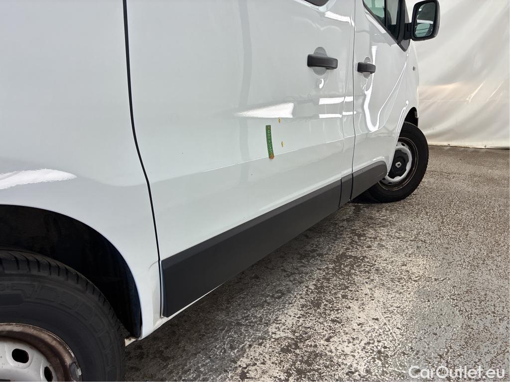  Renault  Trafic  4p Combi Life L1 dCi 95 Stop & Start #23