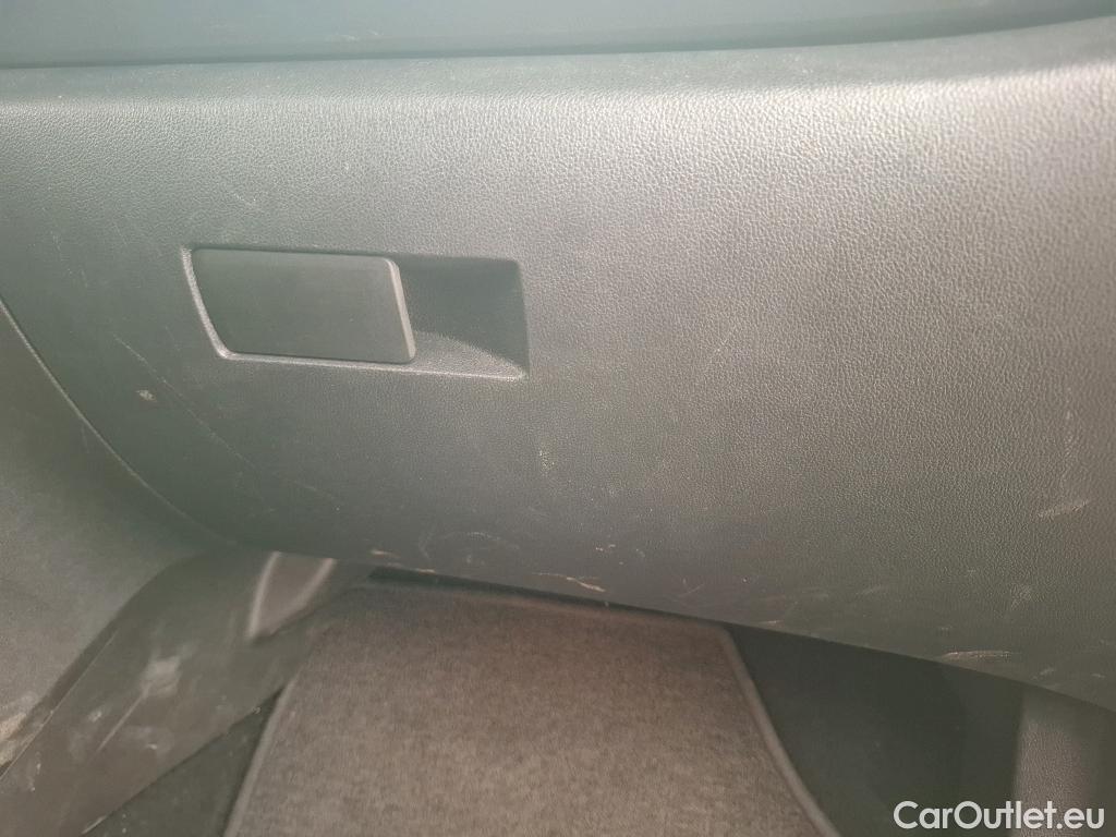  Renault  Grand Scenic RENAULT Grand Scénic / 2016 / 5P / monospace Business TCe 140 - 21 #15