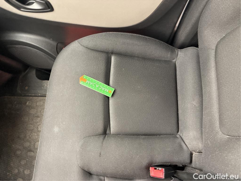  Renault  Trafic  4p Combi Life L1 dCi 95 Stop & Start #29