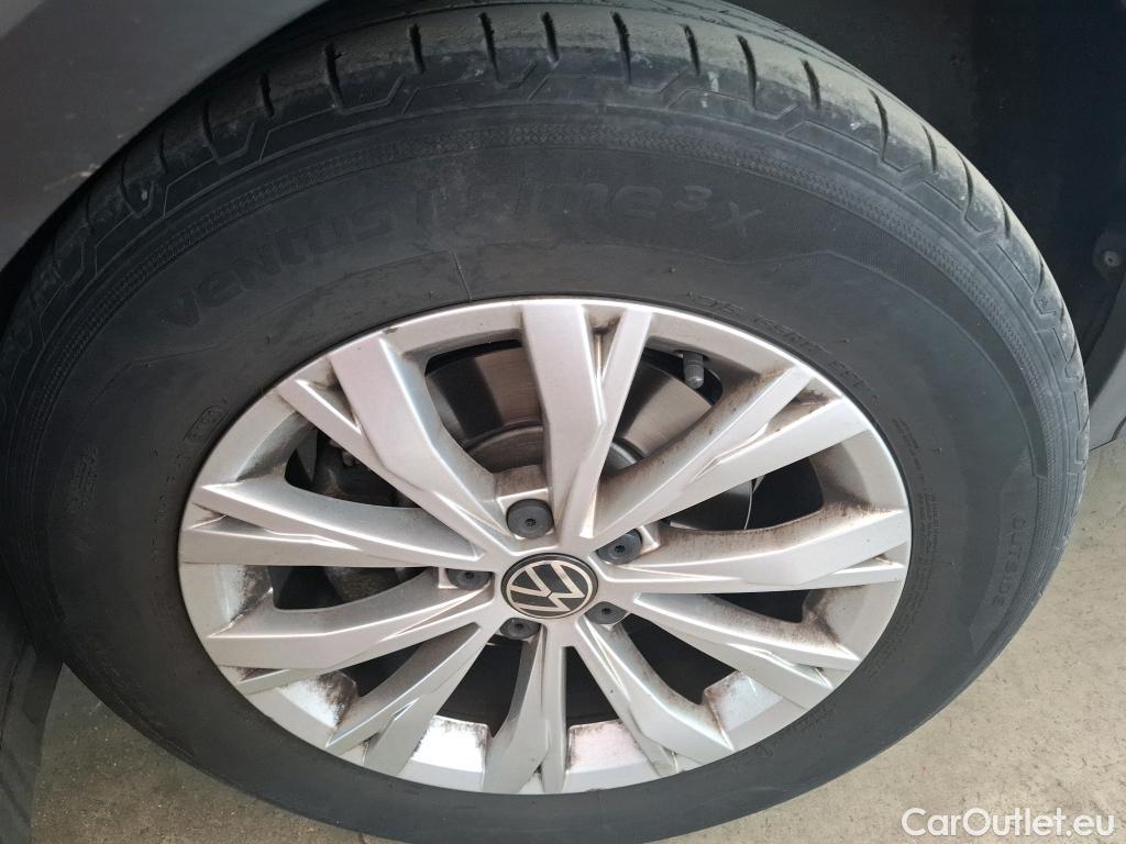  Volkswagen  Tiguan VOLKSWAGEN  / 2020 / 5P / SUV 1.5 TSI 150 DSG7 Life Busines #27