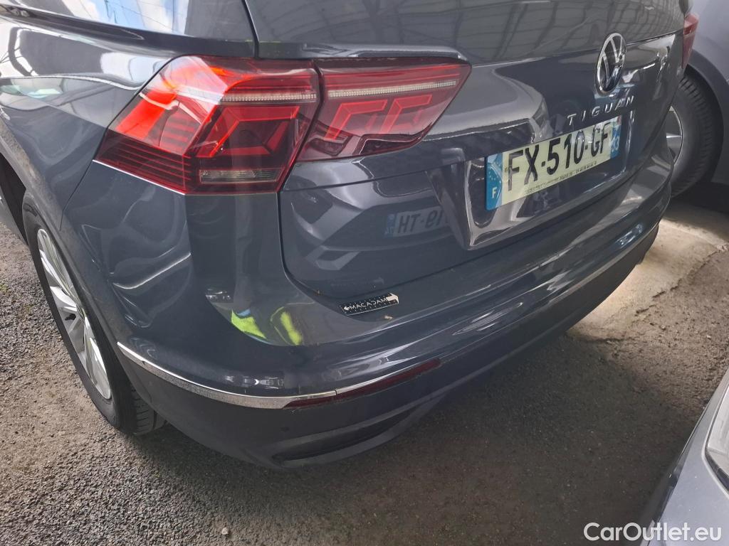  Volkswagen  Tiguan VOLKSWAGEN  / 2020 / 5P / SUV 1.5 TSI 150 DSG7 Life Busines #13