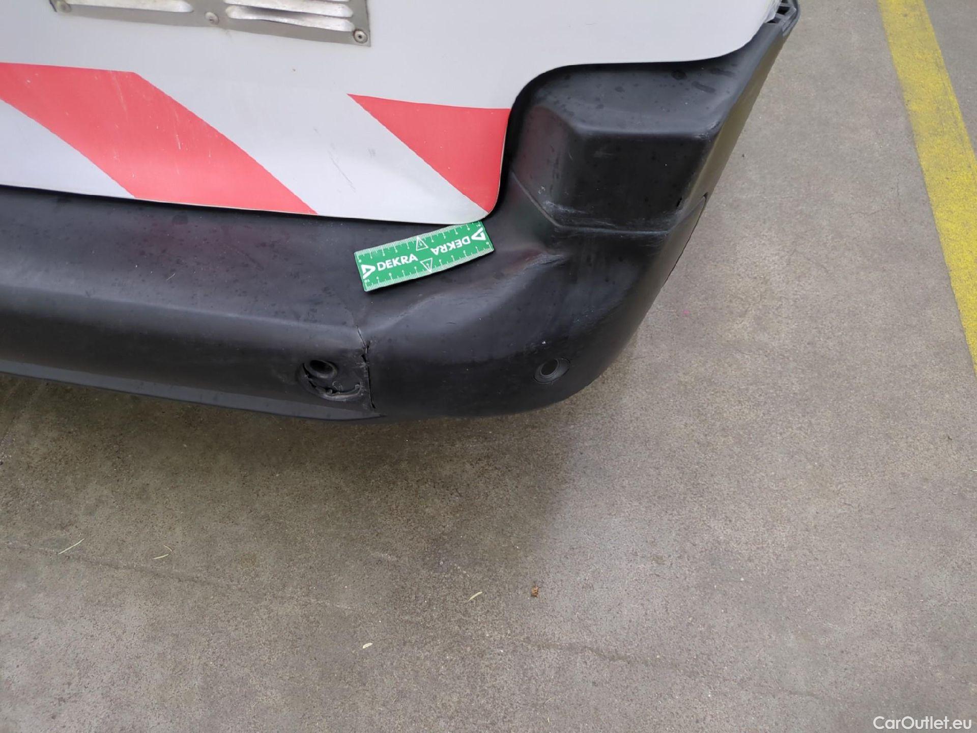  Citroen  Berlingo  Fourgon Club M 650 1.5 BlueHDi 75CV BVM5 E6dT #37