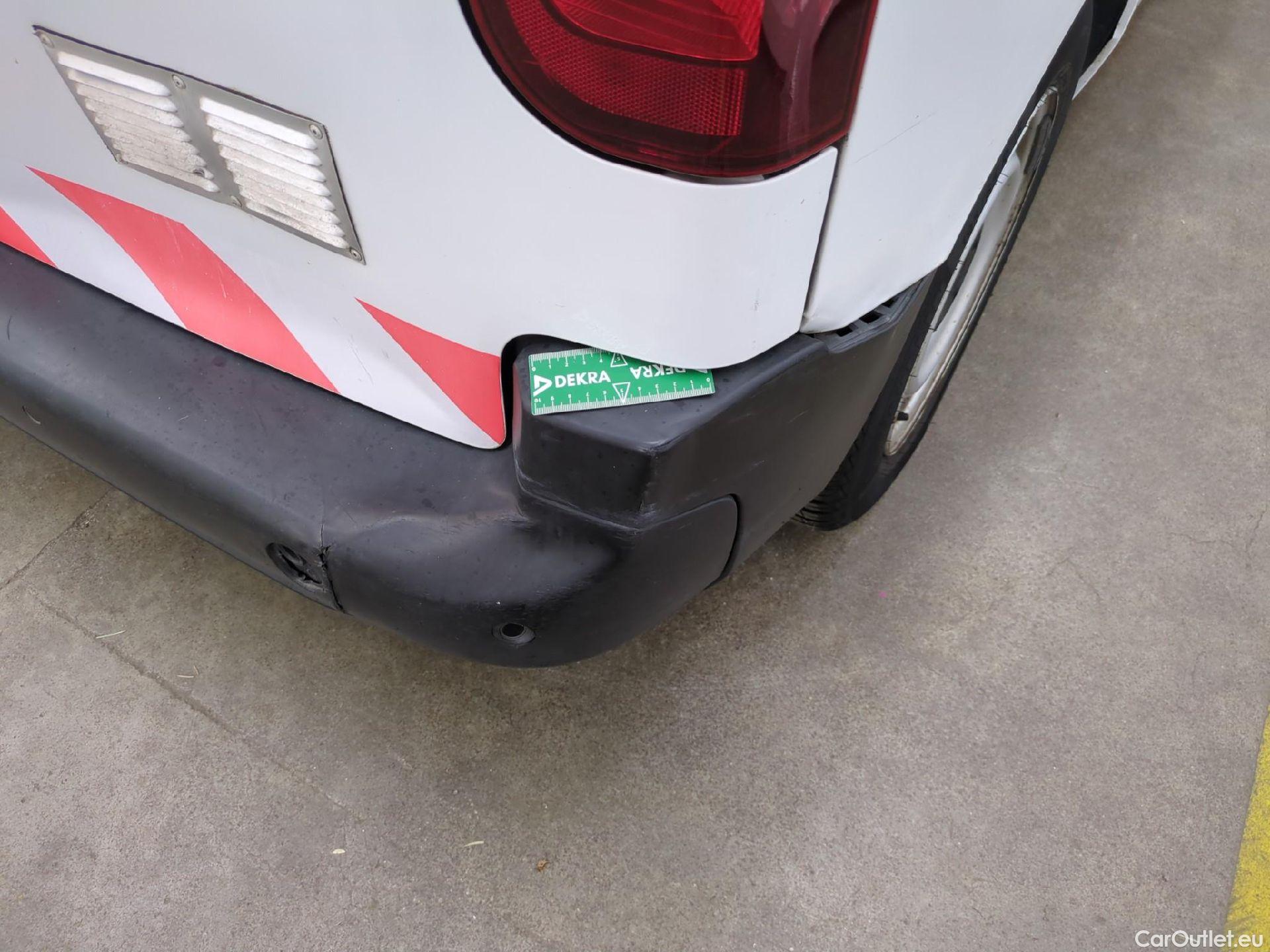  Citroen  Berlingo  Fourgon Club M 650 1.5 BlueHDi 75CV BVM5 E6dT #40