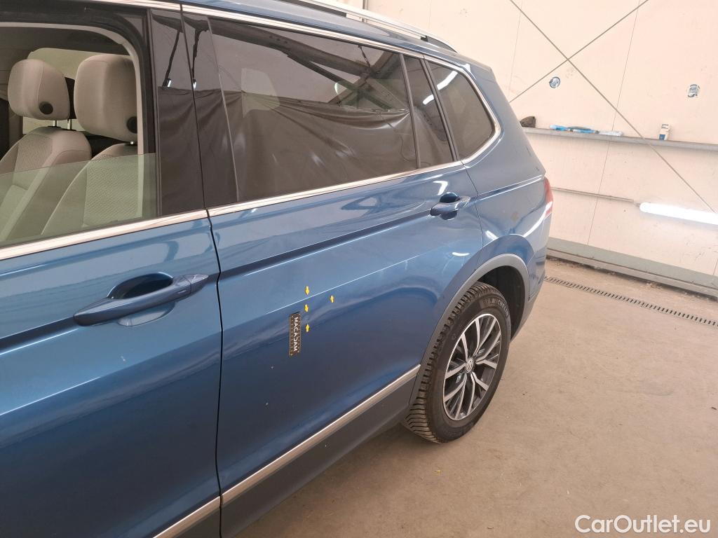  Volkswagen  Tiguan VOLKSWAGEN  Allspace / 2017 / 5P / SUV 1.5 TSI 150 EVO DSG7 Confortline Busines #27
