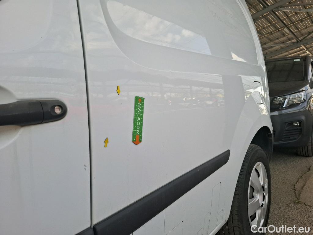  Renault  Kangoo RENAULT  Express / 2013 / 4P / Fourgonnette Grand Confort dCi 75 #1
