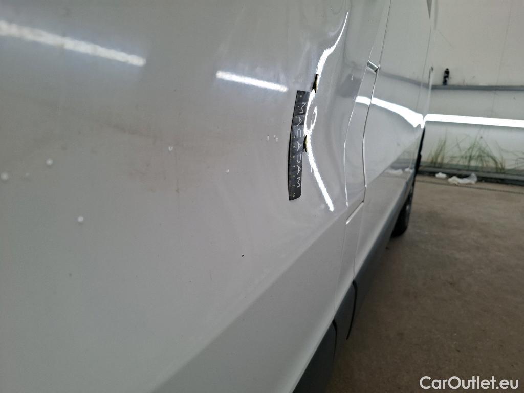  Renault  Trafic RENAULT  VU 4p Fourgon CA CF L2H1 1200 dCi 95 E6 #95