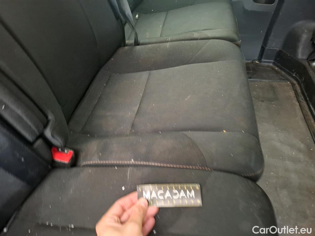  Renault  Trafic RENAULT  VU 4p Fourgon CA CF L2H1 1200 dCi 95 E6 #82