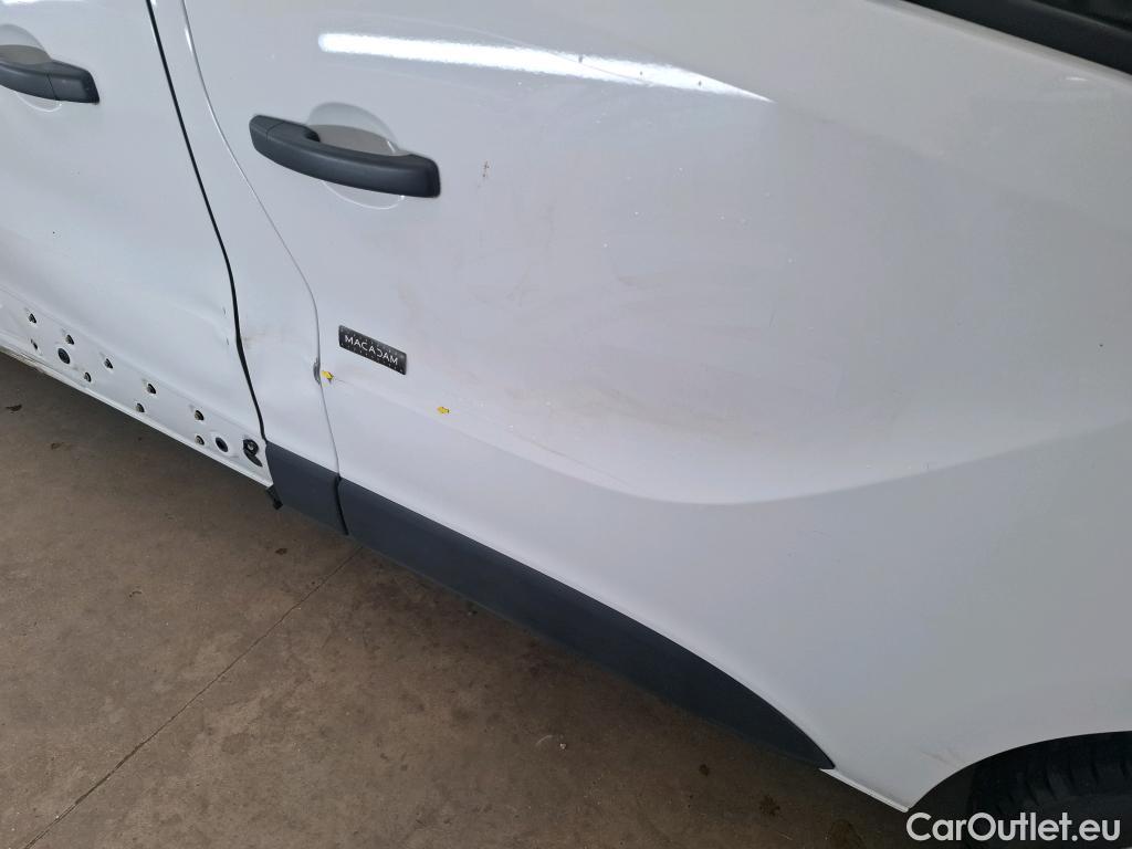  Renault  Trafic RENAULT  VU 4p Fourgon CA CF L2H1 1200 dCi 95 E6 #30