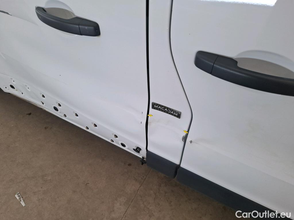  Renault  Trafic RENAULT  VU 4p Fourgon CA CF L2H1 1200 dCi 95 E6 #49