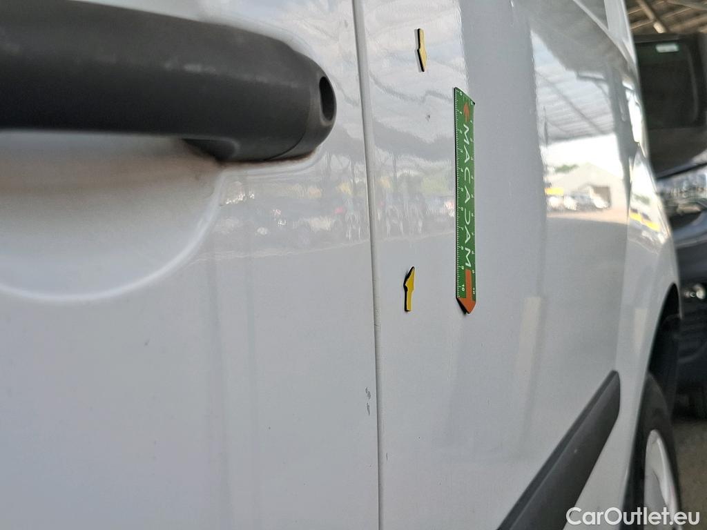  Renault  Kangoo RENAULT  Express / 2013 / 4P / Fourgonnette Grand Confort dCi 75 #2