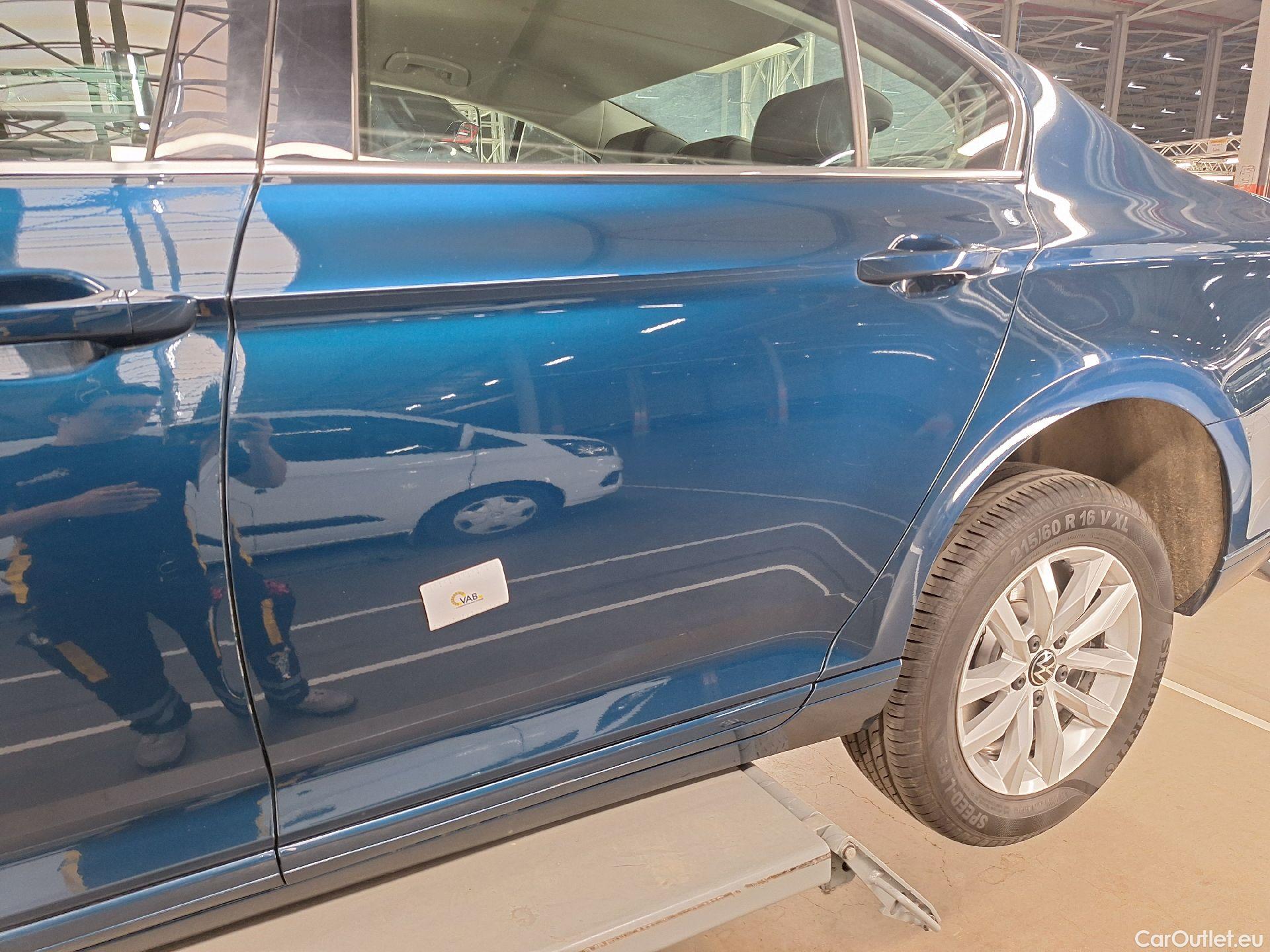  Volkswagen  Passat VW,  FL'19, Volkswagen  2.0 TDI 110kW Style Business 4d #39