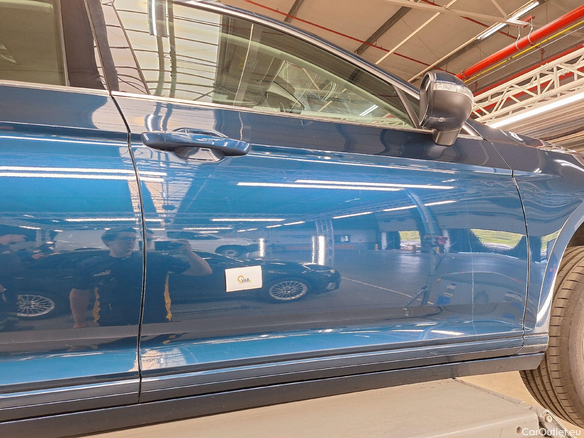  Volkswagen  Passat VW,  FL'19, Volkswagen  2.0 TDI 110kW Style Business 4d #57