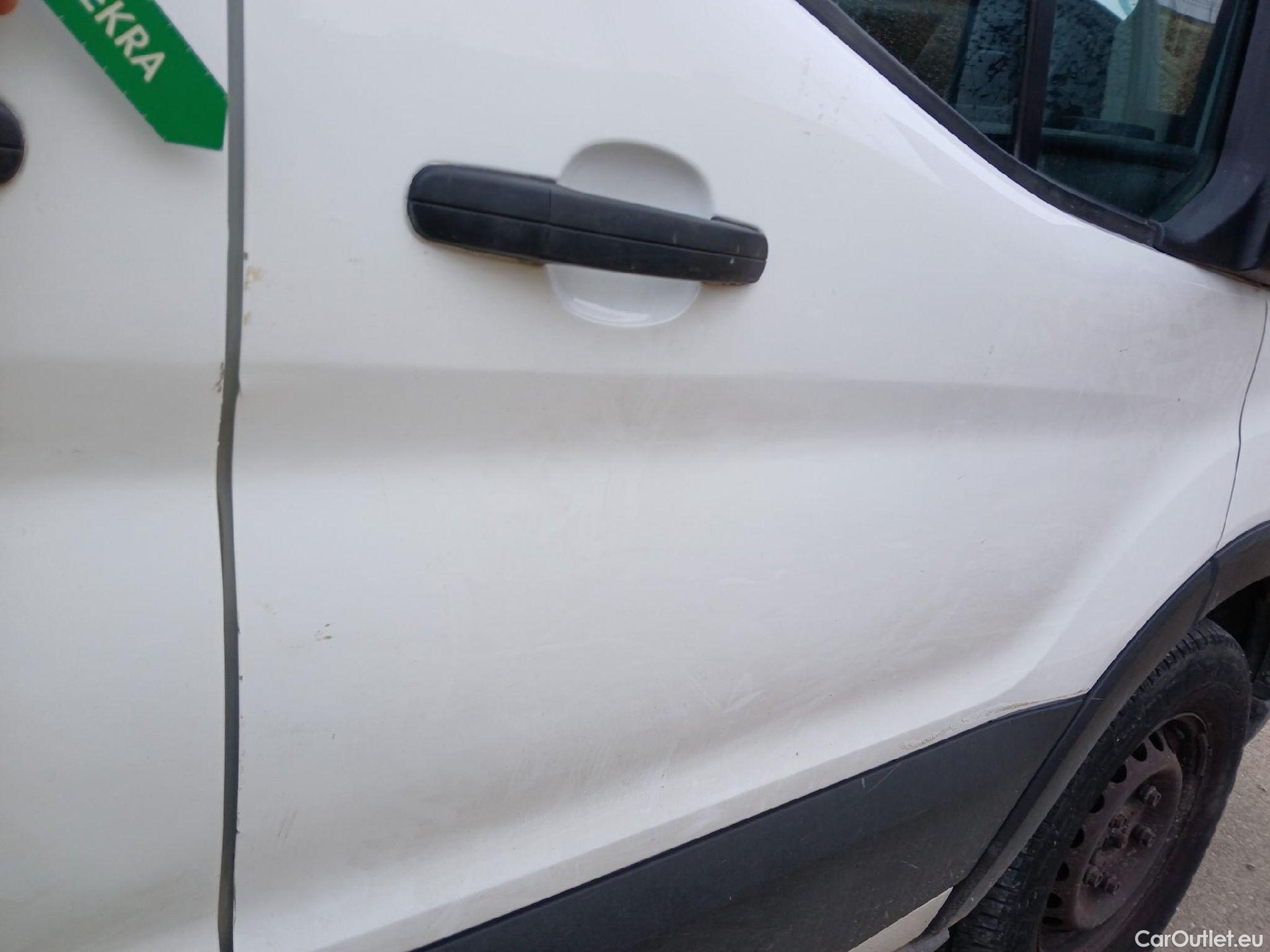  Ford  Transit FORD  / 2013 / 4P / furgón 350 96kW L3H2 Van Trend FWD #84