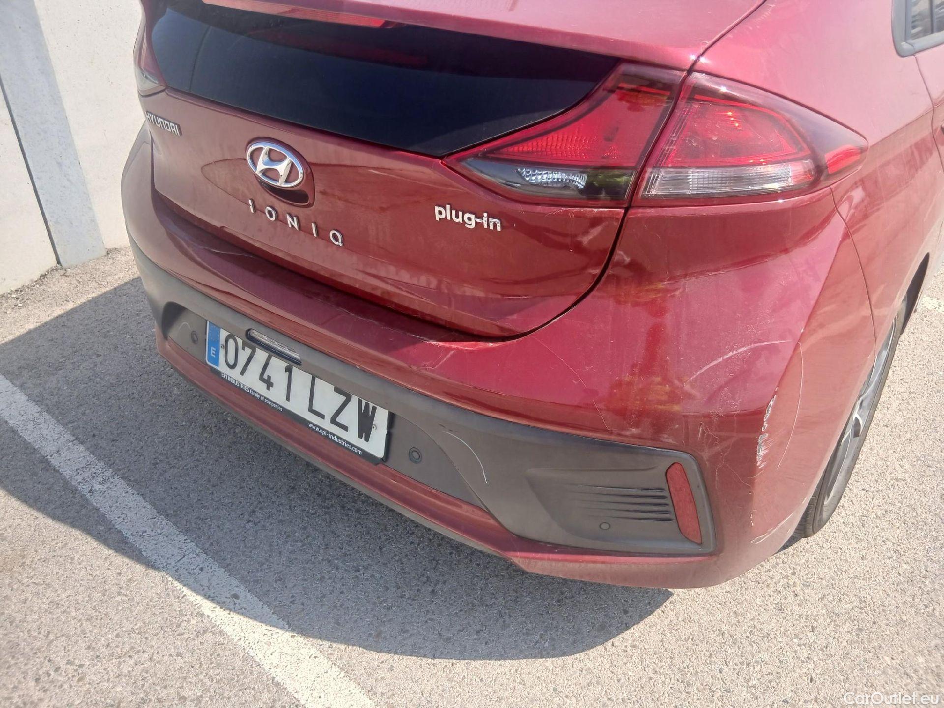 Hyundai   Ioniq HYUNDAI / 2019 / 5P / berlina con portón 1.6 GDI PHEV Klass DCT #19