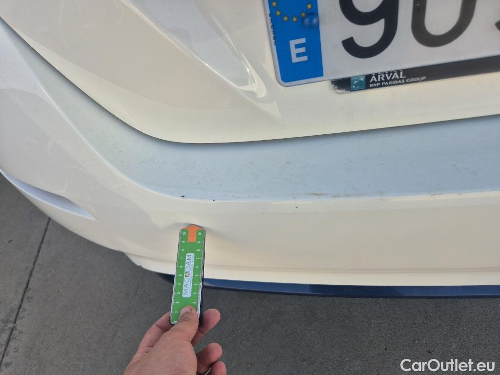  Nissan  Leaf NISSAN  / 2017 / 5P / berlina con portón 40kWh Acenta #18