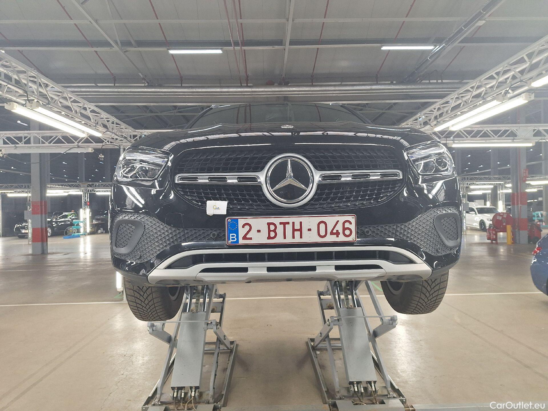  Mercedes  GLA Mercedes,  '20 PHEV, Mercedes-Benz   250e Business Solution 5d #24