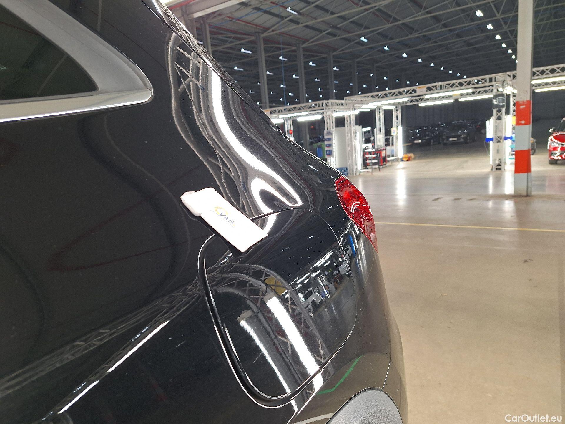  Mercedes  GLA Mercedes,  '20 PHEV, Mercedes-Benz   250e Business Solution 5d #14