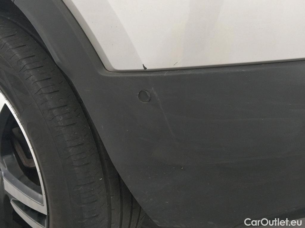  Volvo  XC 40 VOLVO XC40 / 2021 / 5P / todoterreno 2.0 B3 G Plus Dark Auto #18
