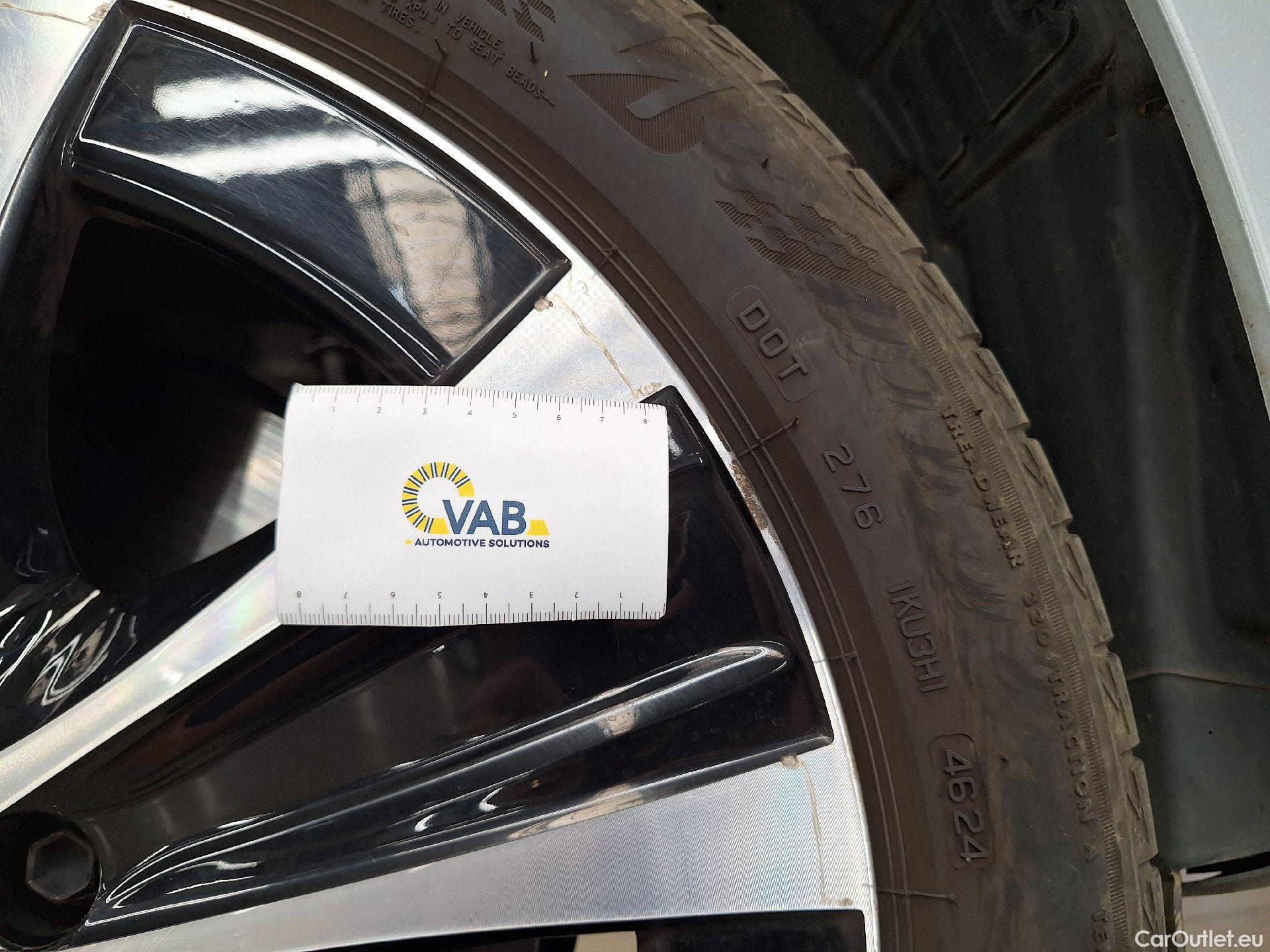  Mercedes  E-Klasse Mercedes, E-Clas Br FL'20 PHEV, E Break 300 e 225kW Bus.So.Aut #43