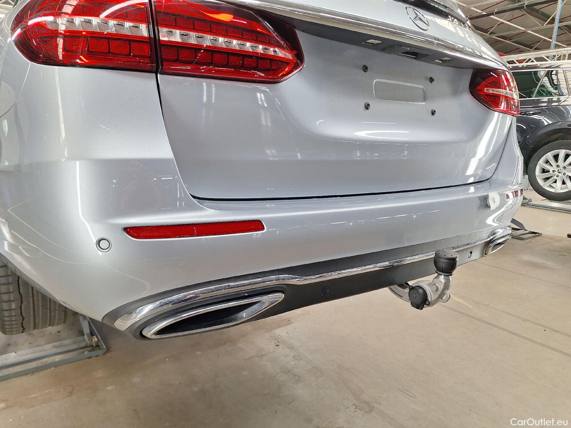  Mercedes  E-Klasse Mercedes, E-Clas Br FL'20 PHEV, E Break 300 e 225kW Bus.So.Aut #18
