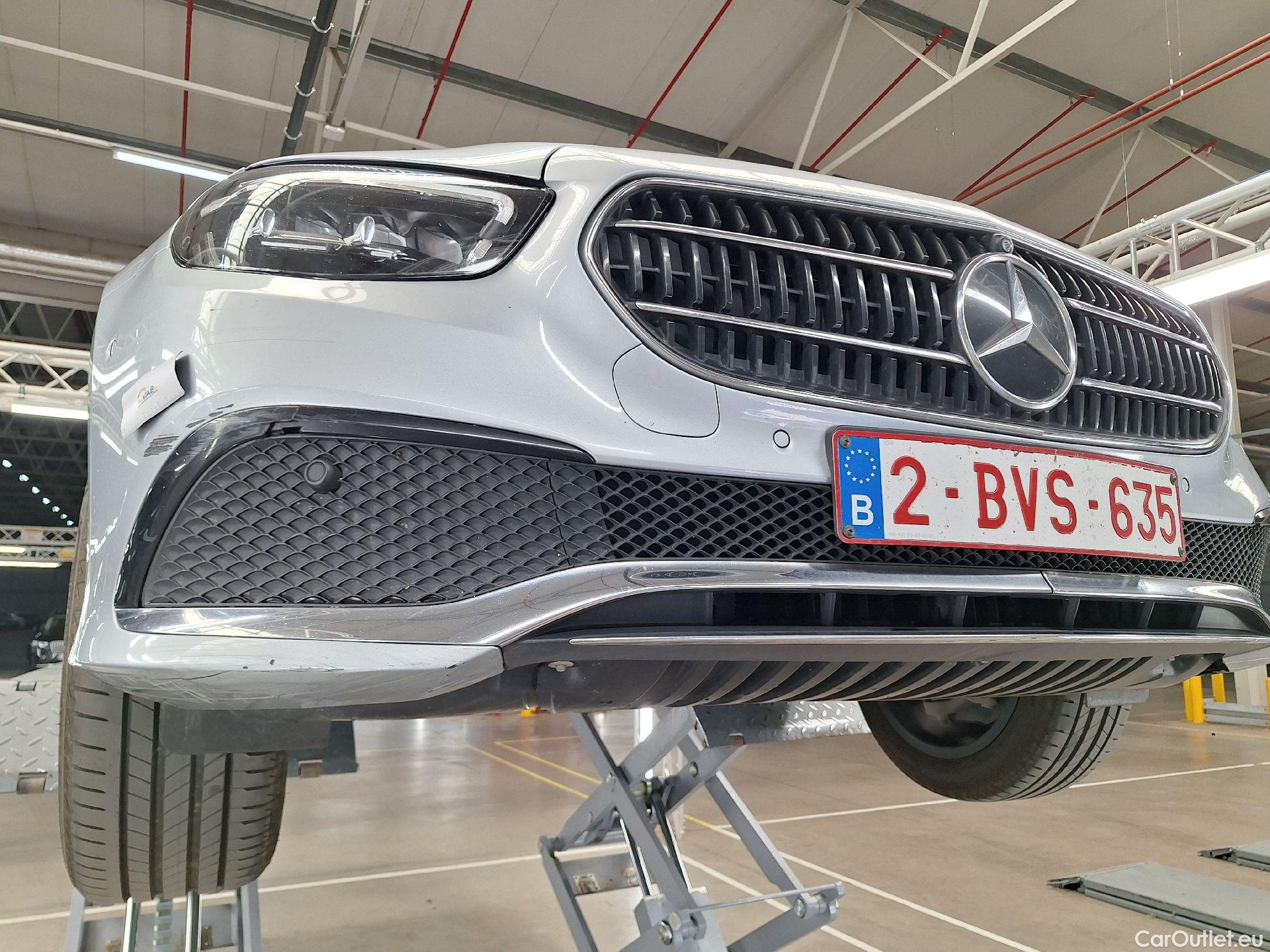  Mercedes  E-Klasse Mercedes, E-Clas Br FL'20 PHEV, E Break 300 e 225kW Bus.So.Aut #32