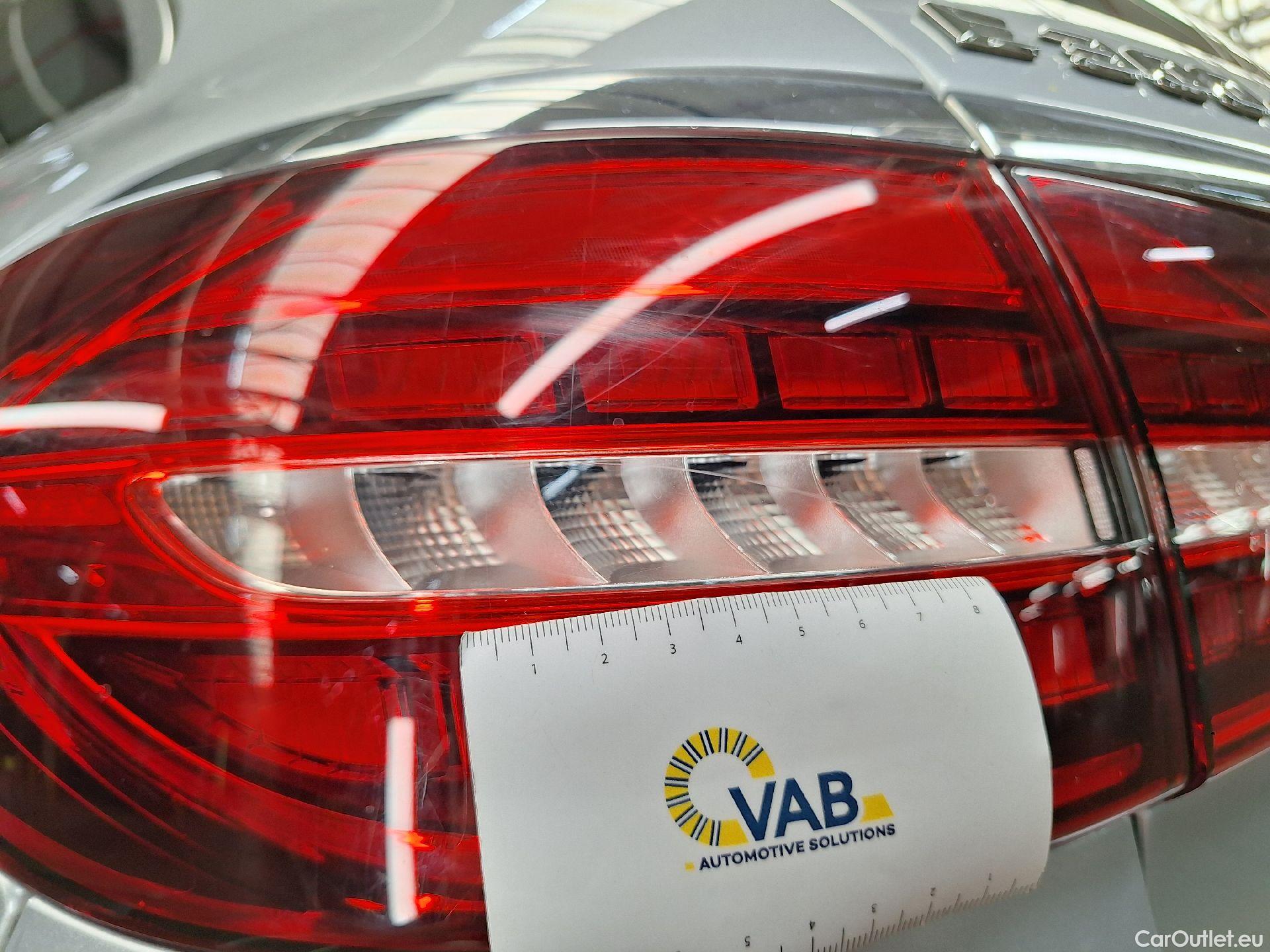  Mercedes  E-Klasse Mercedes, E-Clas Br FL'20 PHEV, E Break 300 e 225kW Bus.So.Aut #17