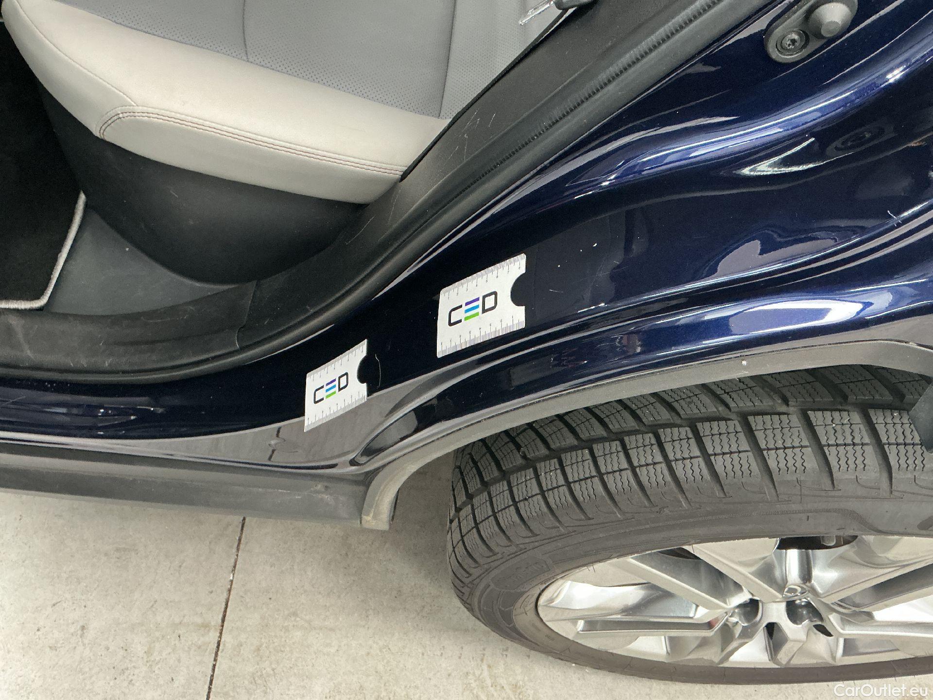  Toyota  RAV4 Toyota,  '18, Toyota  2.5 Hybrid Lithium Premium Plus CVT 5d #31