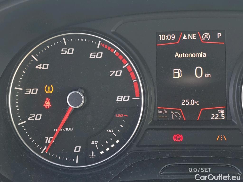  Seat  ATECA SEAT  / 2016 / 5P / todoterreno 1.4 EcoTSI 110kW DSG-7 S&S Xcellence Pl(SP) #29