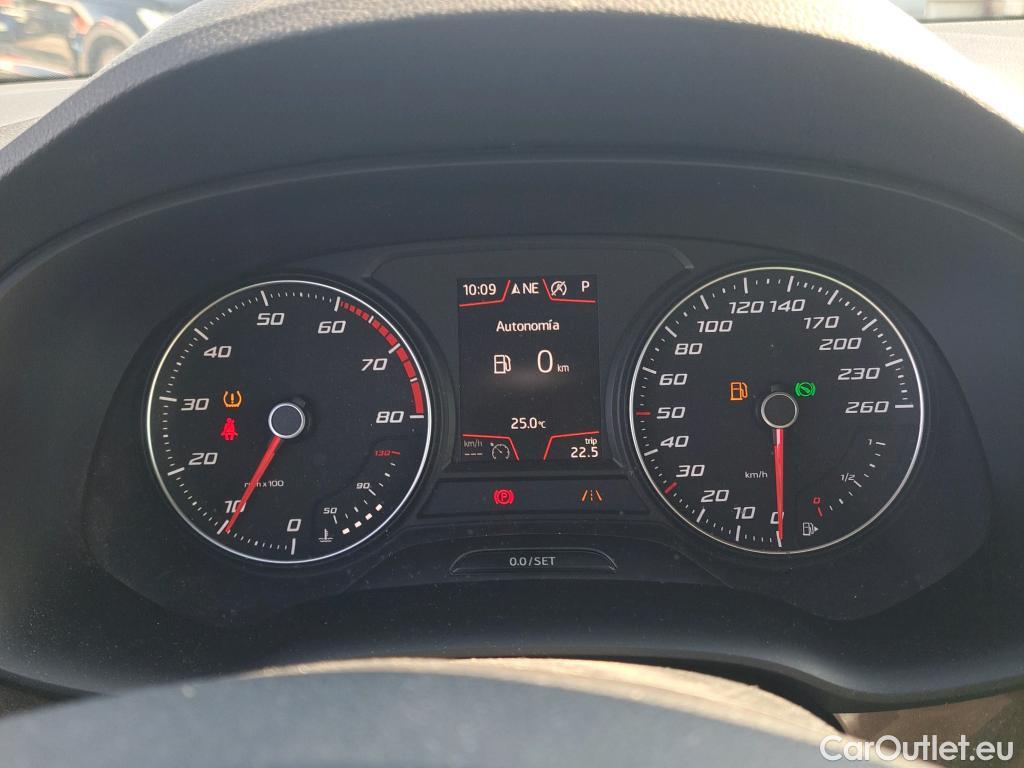  Seat  ATECA SEAT  / 2016 / 5P / todoterreno 1.4 EcoTSI 110kW DSG-7 S&S Xcellence Pl(SP) #28