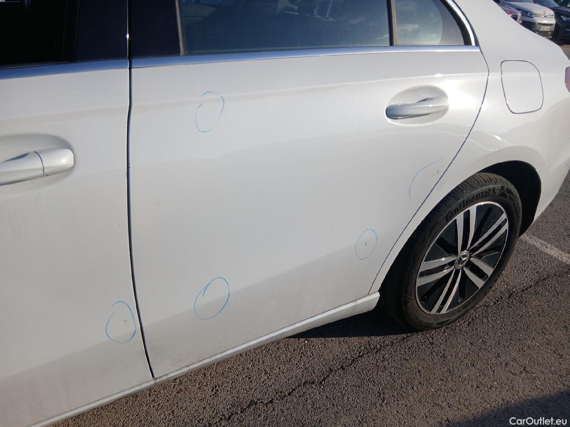  Mercedes  A-Klasse MERCEDES-BENZ Clase A / 2018 / 4P / sedán Sedán A 250 e #16