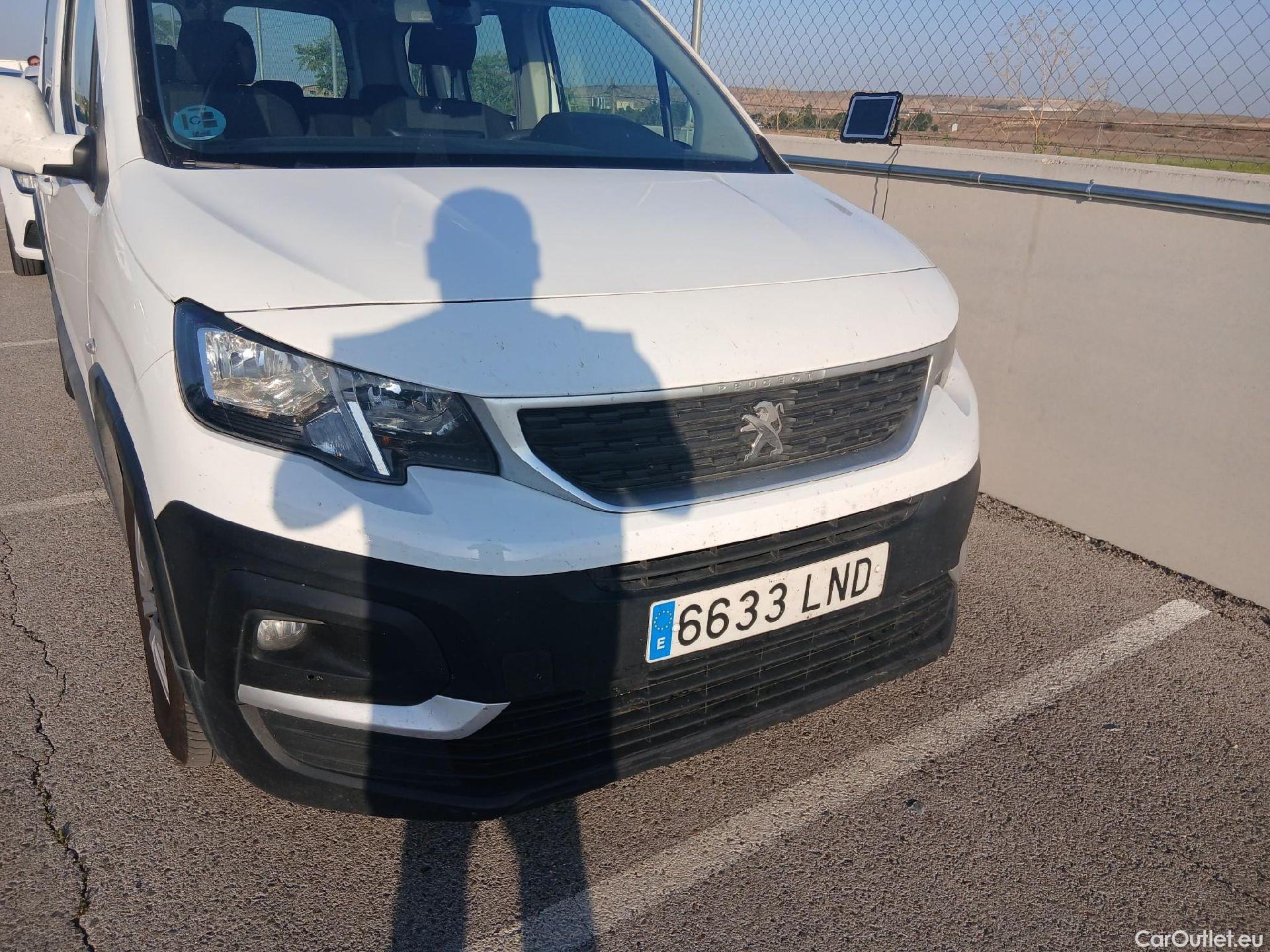 Peugeot  RIFTER PEUGEOT  / 2018 / 4P / combi Active Standard BlueHDi 73kW (IND) #16