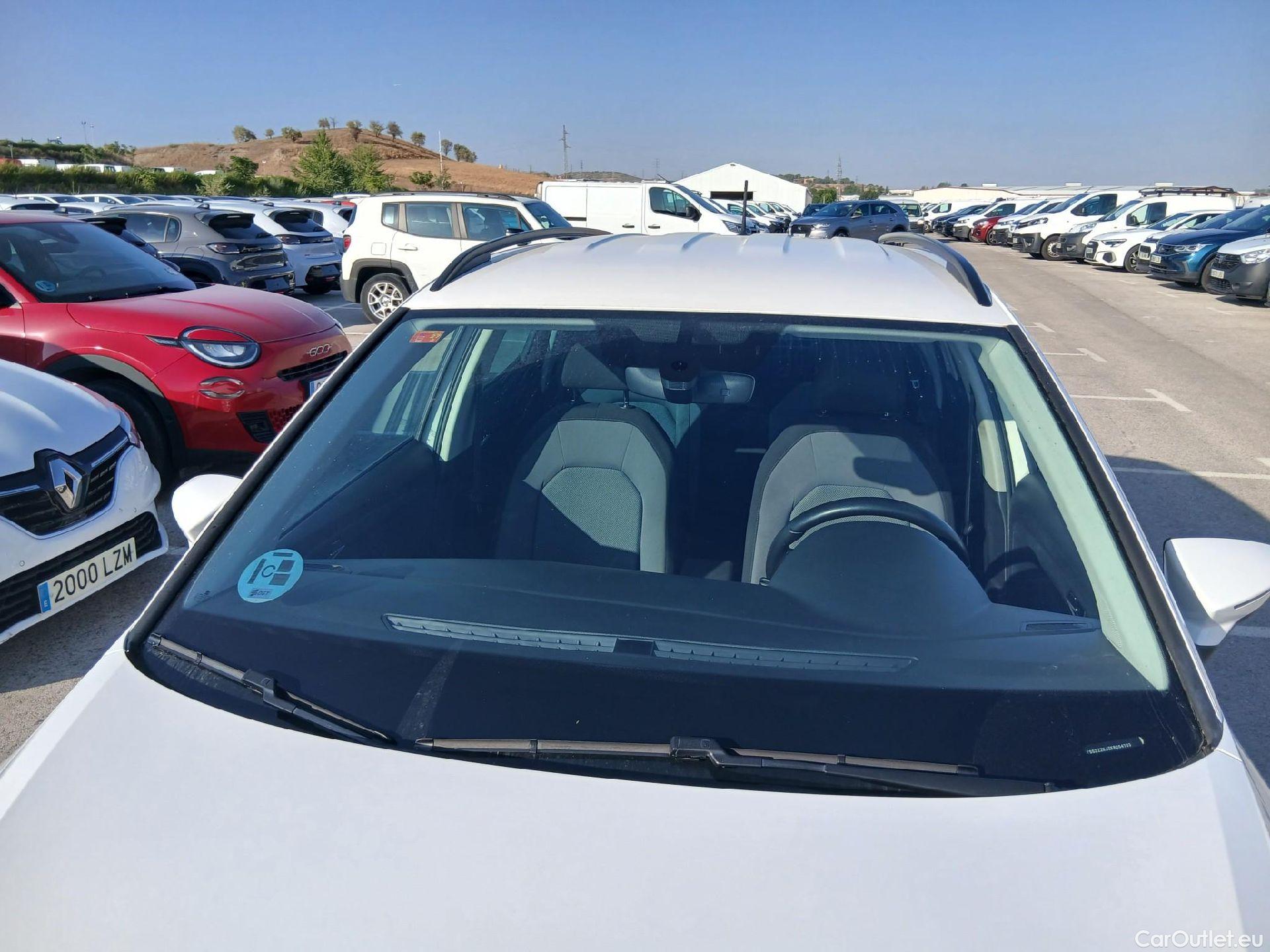  Seat  Arona SEAT  / 2017 / 5P / todoterreno 1.0 TSI 70kW (95CV) Style Edition Eco (CX) #3