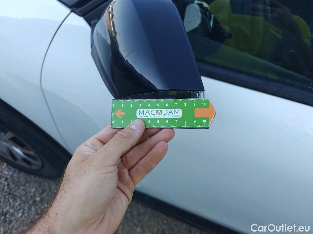  Citroen  C4 CITROEN  / 2020 / 5P / berlina con portón BlueHdi 110 S&S Live Pack #16