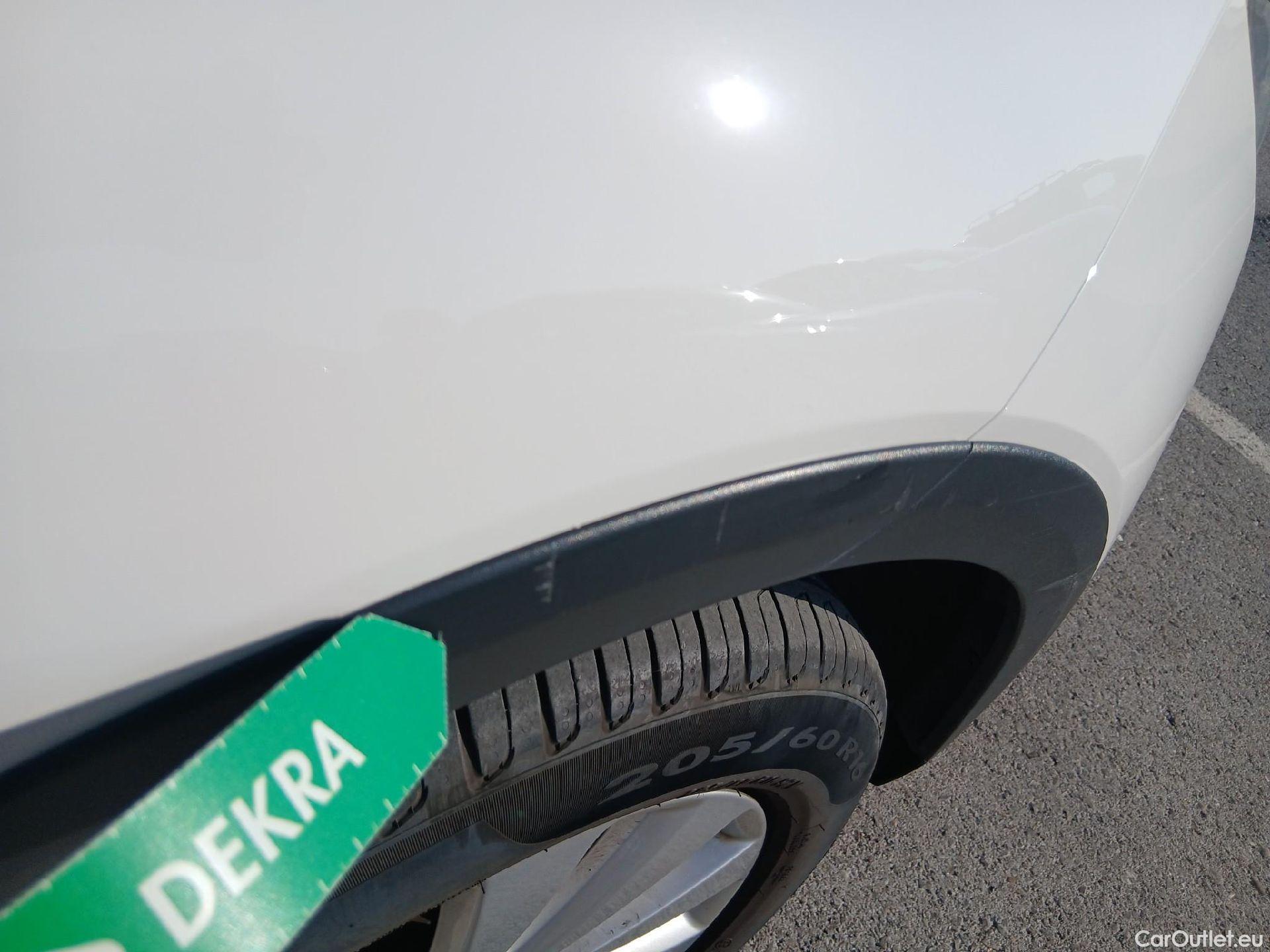  Seat  Arona SEAT  / 2017 / 5P / todoterreno 1.0 TSI 70kW (95CV) Style Edition Eco (CX) #29