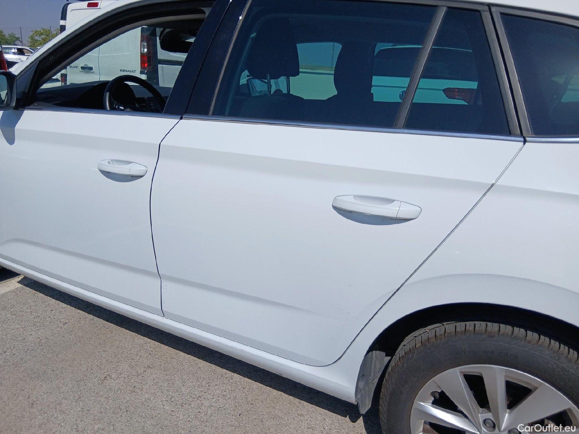  Skoda  Scala SKODA  / 2019 / 5P / berlina con portón 1.0 TSI 81KW (110 CV) Ambition #16