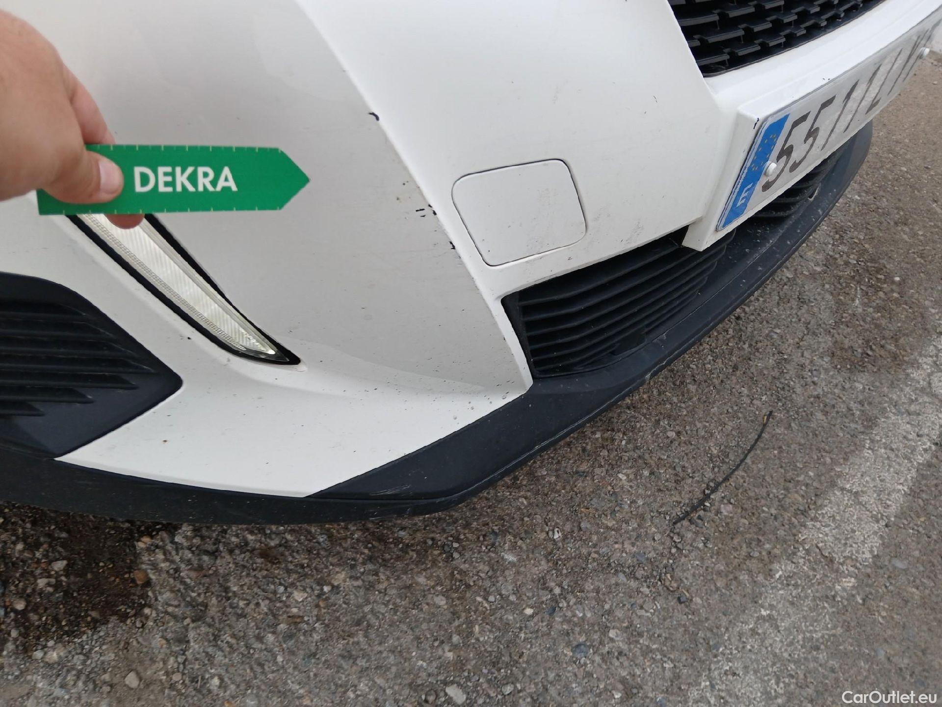  Peugeot  2008 PEUGEOT  / 2019 / 5P / todoterreno Active Pack Puretech 100 S&S BVM6 #16