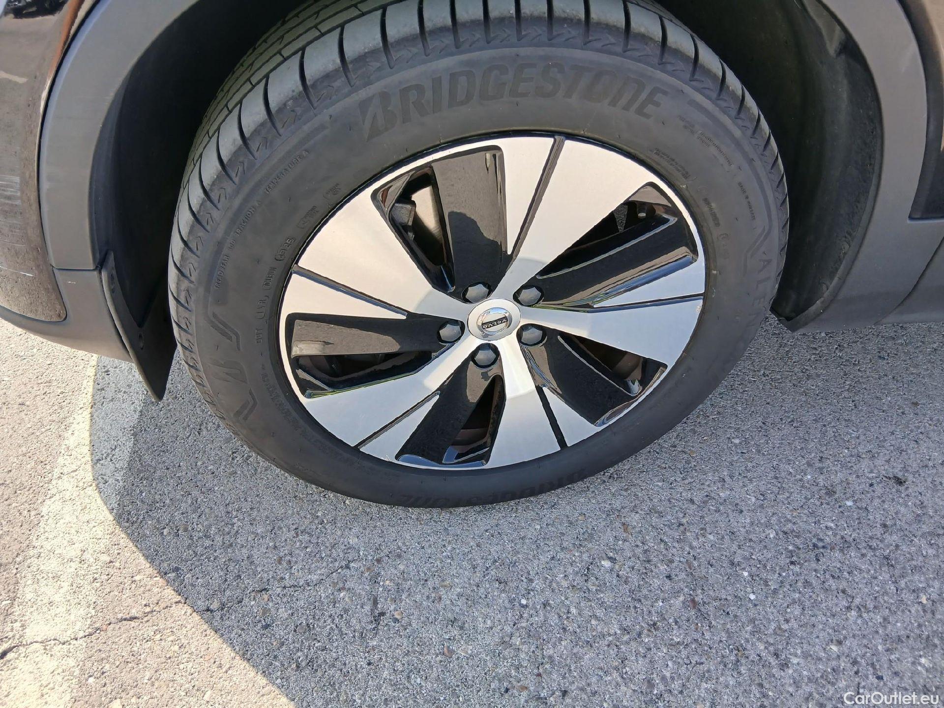  Volvo  XC 40 VOLVO XC40 / 2021 / 5P / todoterreno 1.5 T4 Recharge PHEV Essential Auto #10