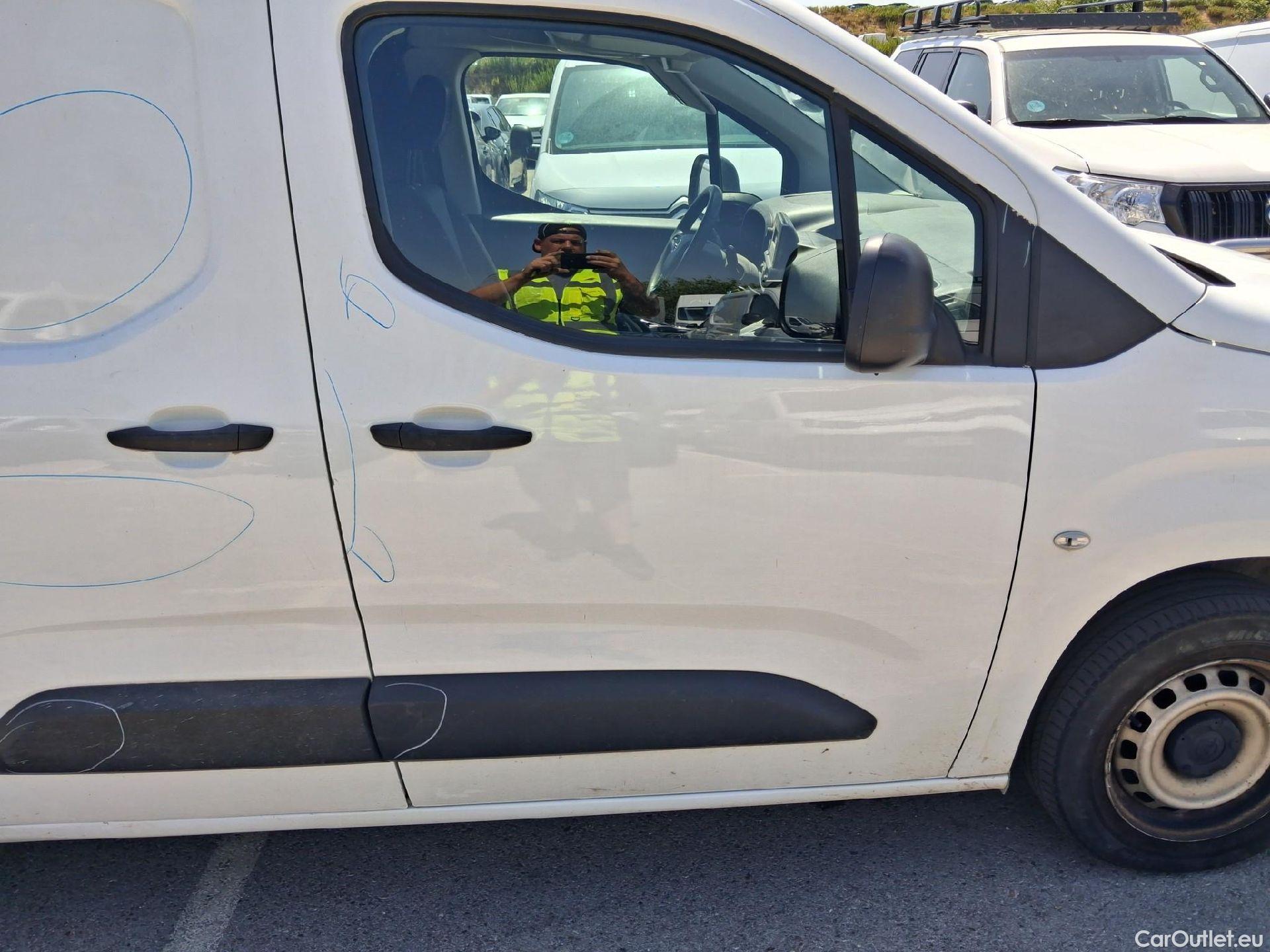  Opel  Combo OPEL  / 2018 / 3P / furgón derivado de turismo 1.5 TD 56kW (75CV) Express L H1 650kg #69