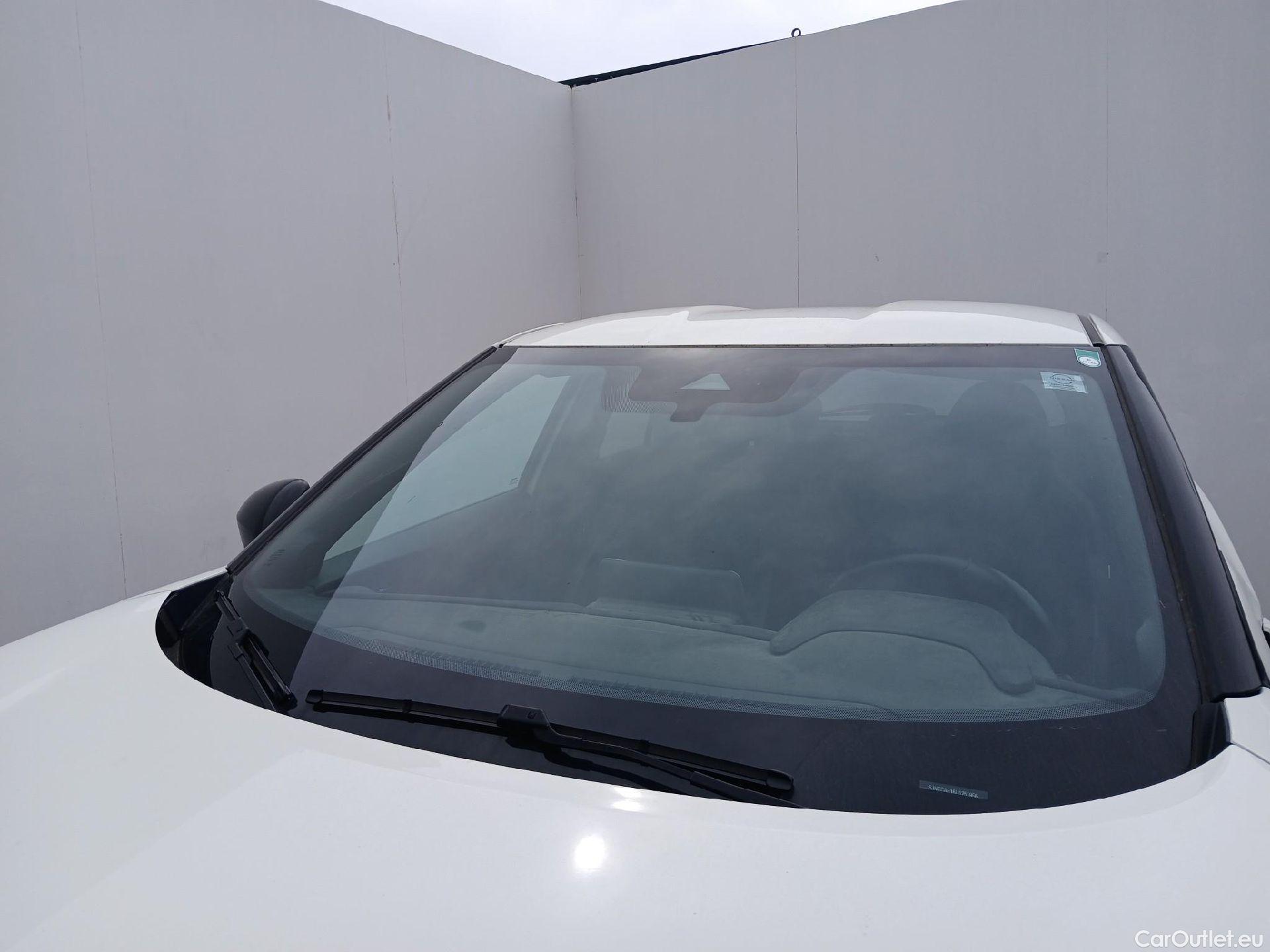  Nissan  Juke NISSAN  / 2019 / 5P / crossover 1.6 Hybrid 105kW (145CV) N-Connecta #8