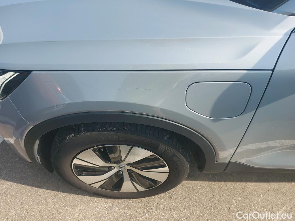  Volvo  XC 40 VOLVO XC40 / 2021 / 5P / todoterreno 1.5 T4 Twin Recharge Core Auto #25