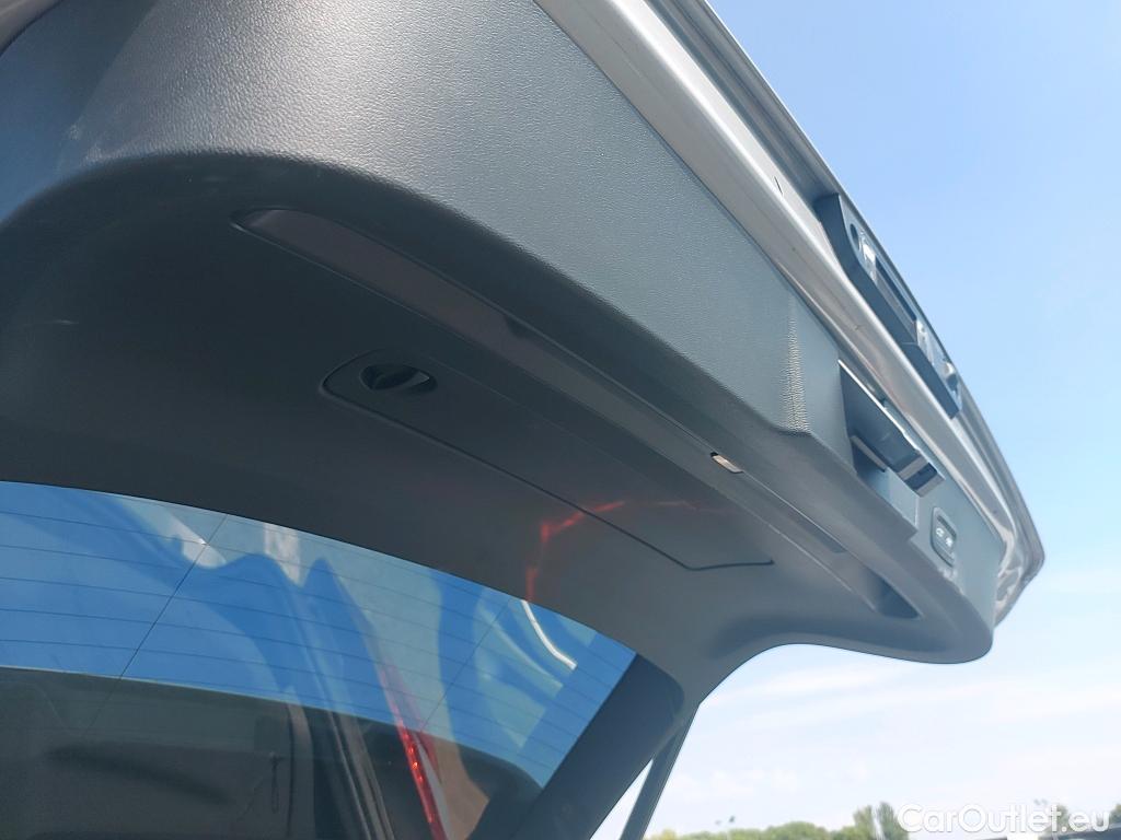  Volvo  XC 40 VOLVO XC40 / 2021 / 5P / todoterreno 1.5 T4 Twin Recharge Core Auto #14