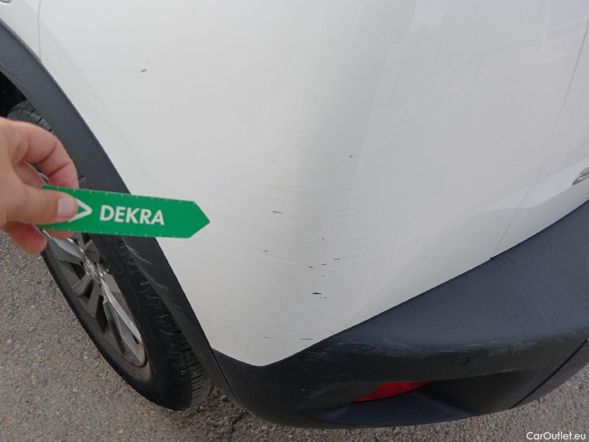  Peugeot  2008 PEUGEOT  / 2019 / 5P / todoterreno Active Pack Puretech 100 S&S BVM6 #38