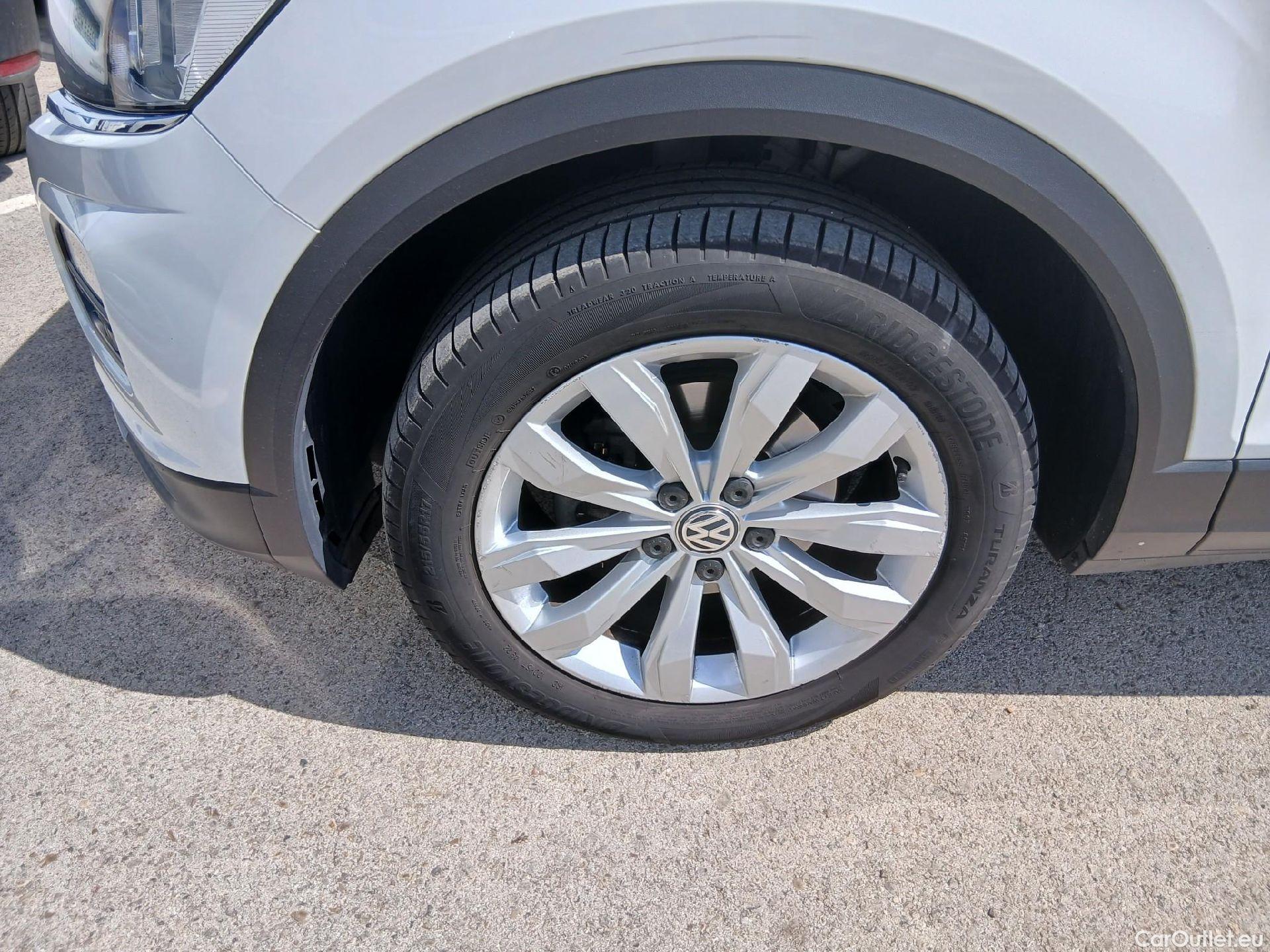  Volkswagen  T-ROC VOLKSWAGEN  / 2017 / 5P / todoterreno Advance 1.0 TSI 85kW (115CV) (CX) #12