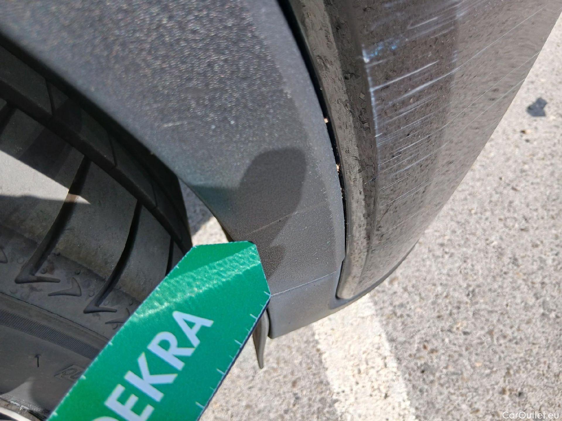  Volvo  XC 40 VOLVO XC40 / 2021 / 5P / todoterreno 1.5 T4 Recharge PHEV Essential Auto #39